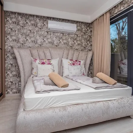 Villa Oasis Of Streamside Relaxation Budapest